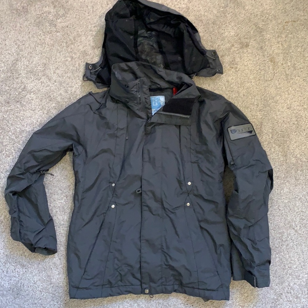 burton snow jacket with a detachable hood
